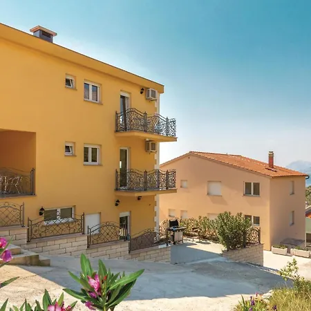 In With House Sea View Apartment *